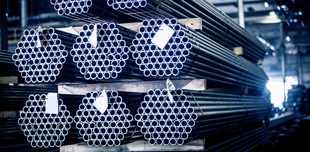 bundles of steel pipes